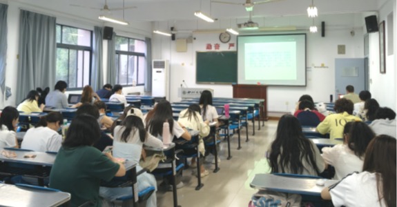 成人色情